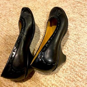 Softspots Black Cushioned Dress Shoes 8.5 WW